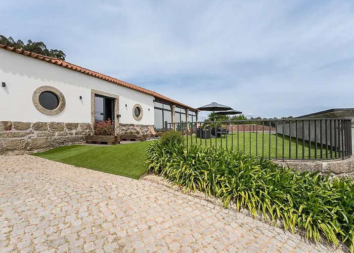 Casa rural Guestready - Casas De Fralaes Viatodos